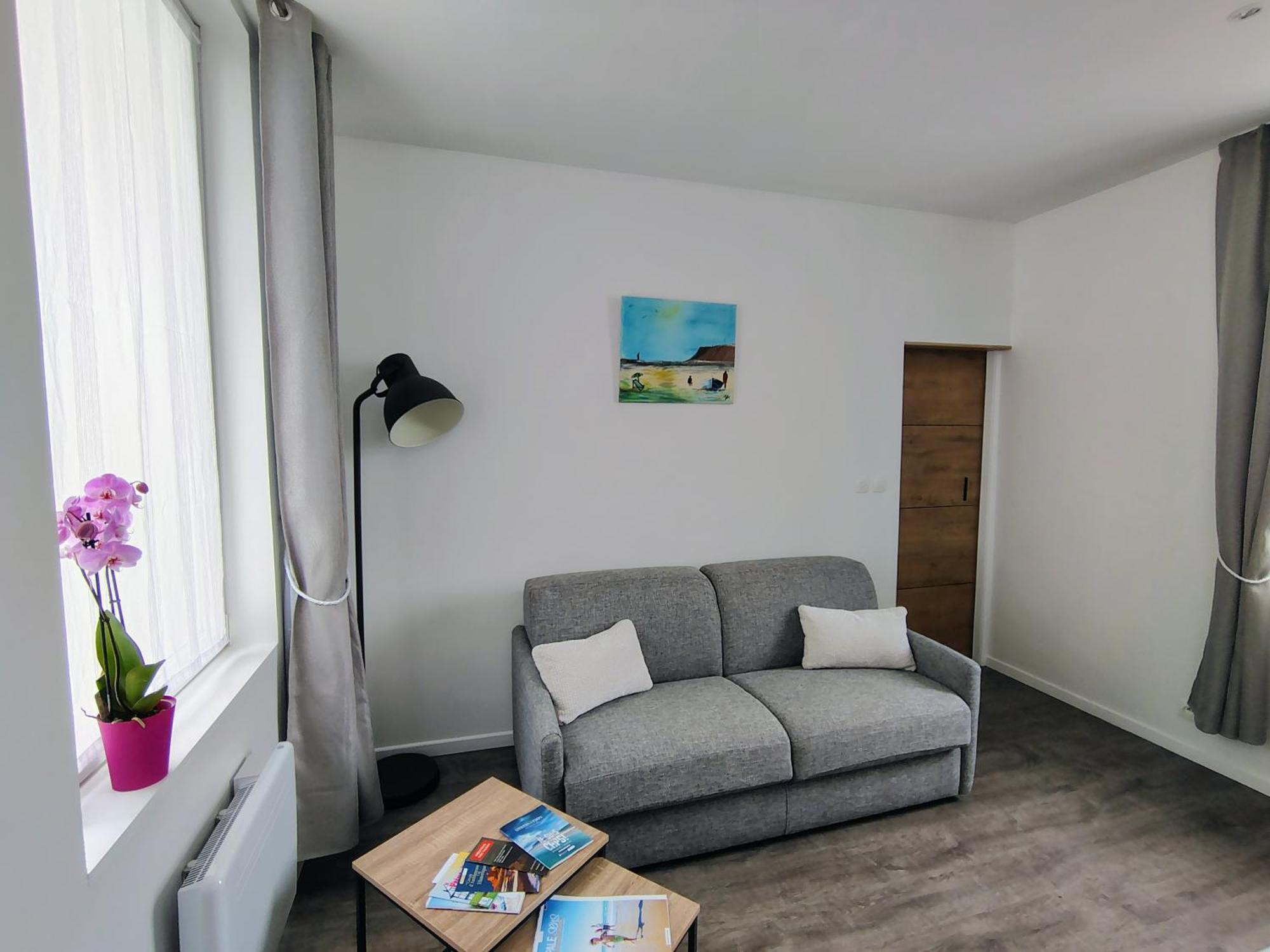 Apartment Escapade A *